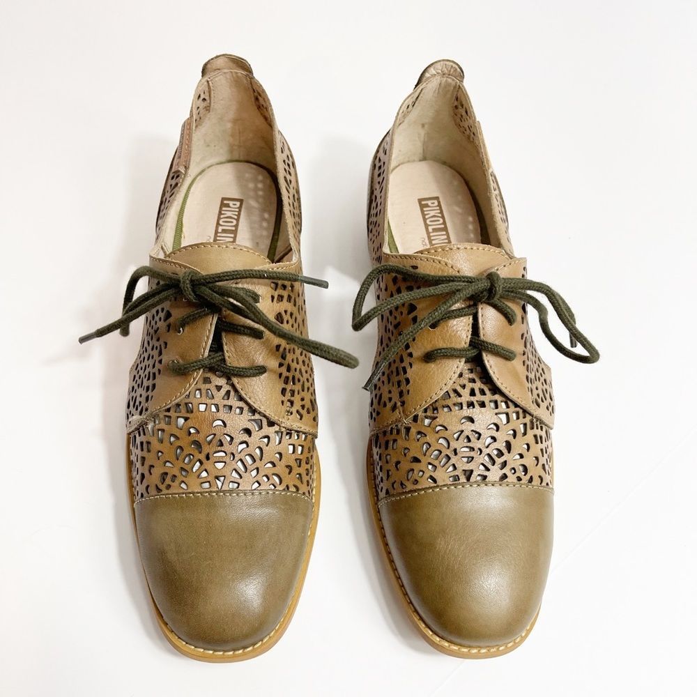 Pikolinos Laser Cut Leather Oxford Shoes